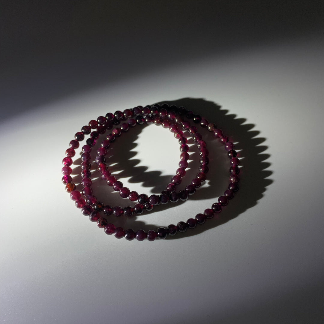 Rose Garnet Three Circles Bracelet