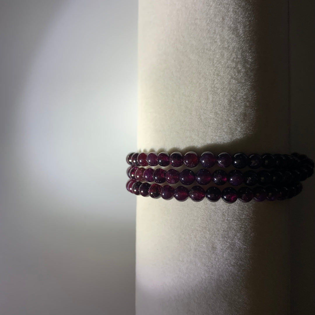 Rose Garnet Three Circles Bracelet